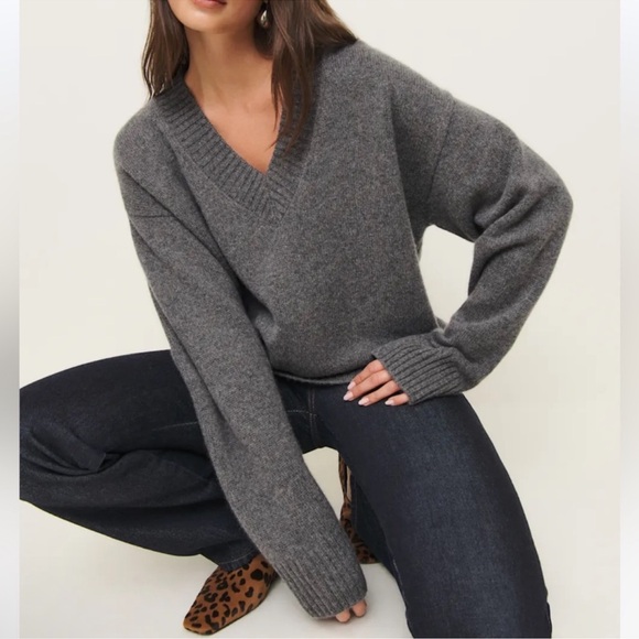 Reformation Gray V-Neck Men's Sweater - Picture 2 of 15